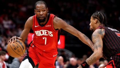 爱游戏平台-火箭终结3连败！杜兰特两记暴扣杀死比赛，申京轰23+11，小贾回暖